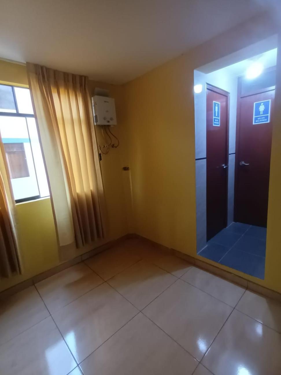 Close To Airport - Free One Time Pickup - A Y J Familia Лима Номер фото
